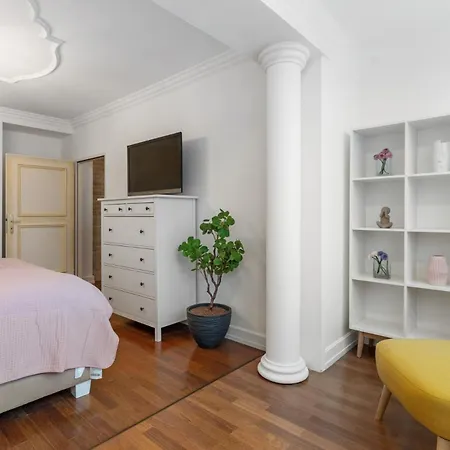 Grosses Apartment In Bester Lage Nahe Wien Baden Exterior photo