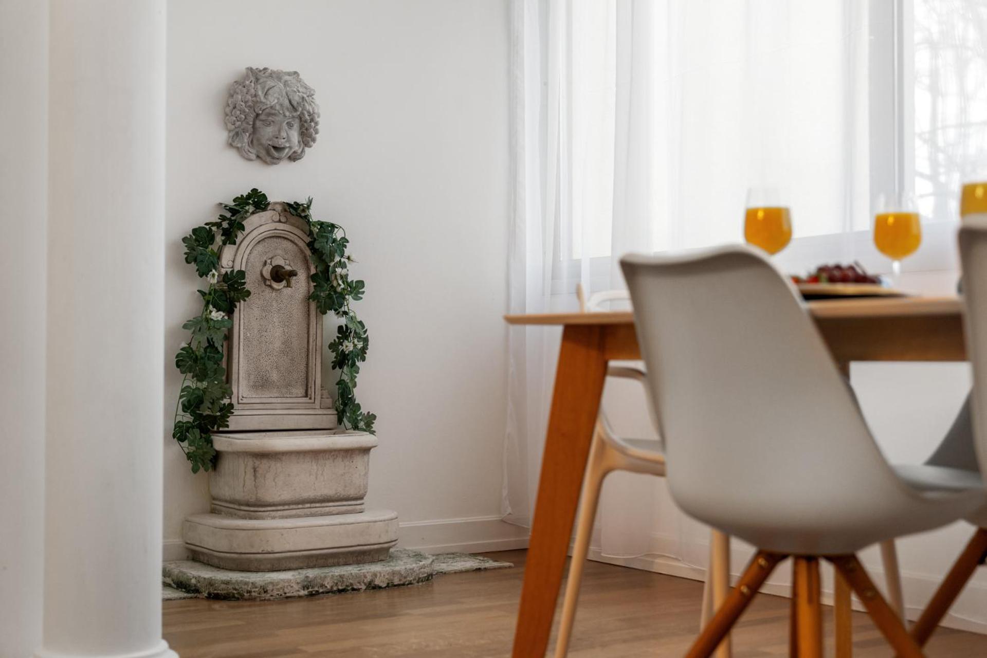 Grosses In Bester Lage Nahe Wien Apartment *